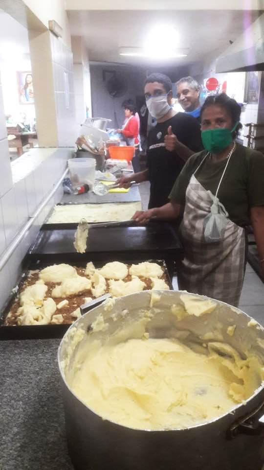 Así se trabaja en el Comedor del Santuario